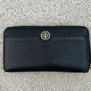 TORY BURCH ZIP AROUND WALLET